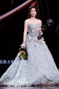 Hu Ge and Crystal Liu Yifei reunited ~crowned King and Queen @ Weibo Night
