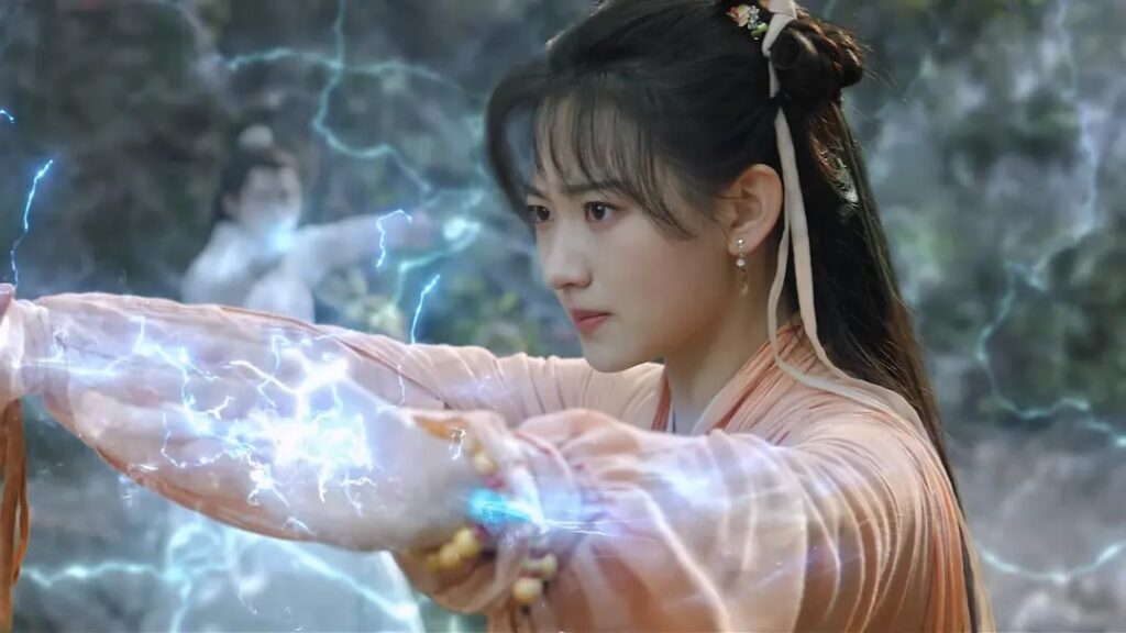 Yang Yutong as Zhao Ling'er (Sword and Fairy 1) casting a shield