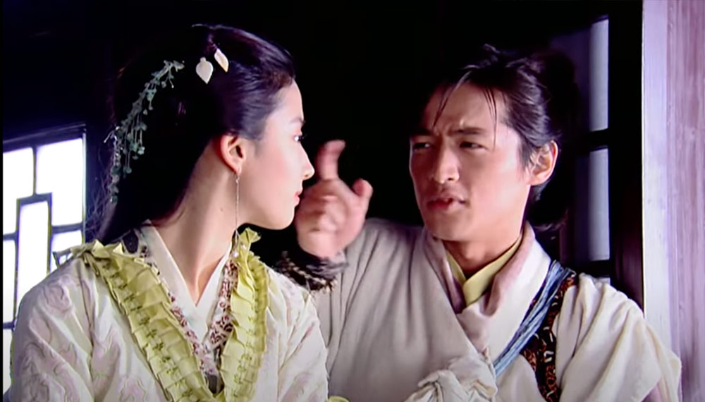 Hu Ge taps Liu Yifei on the nose (Chinese Paladin 2005)